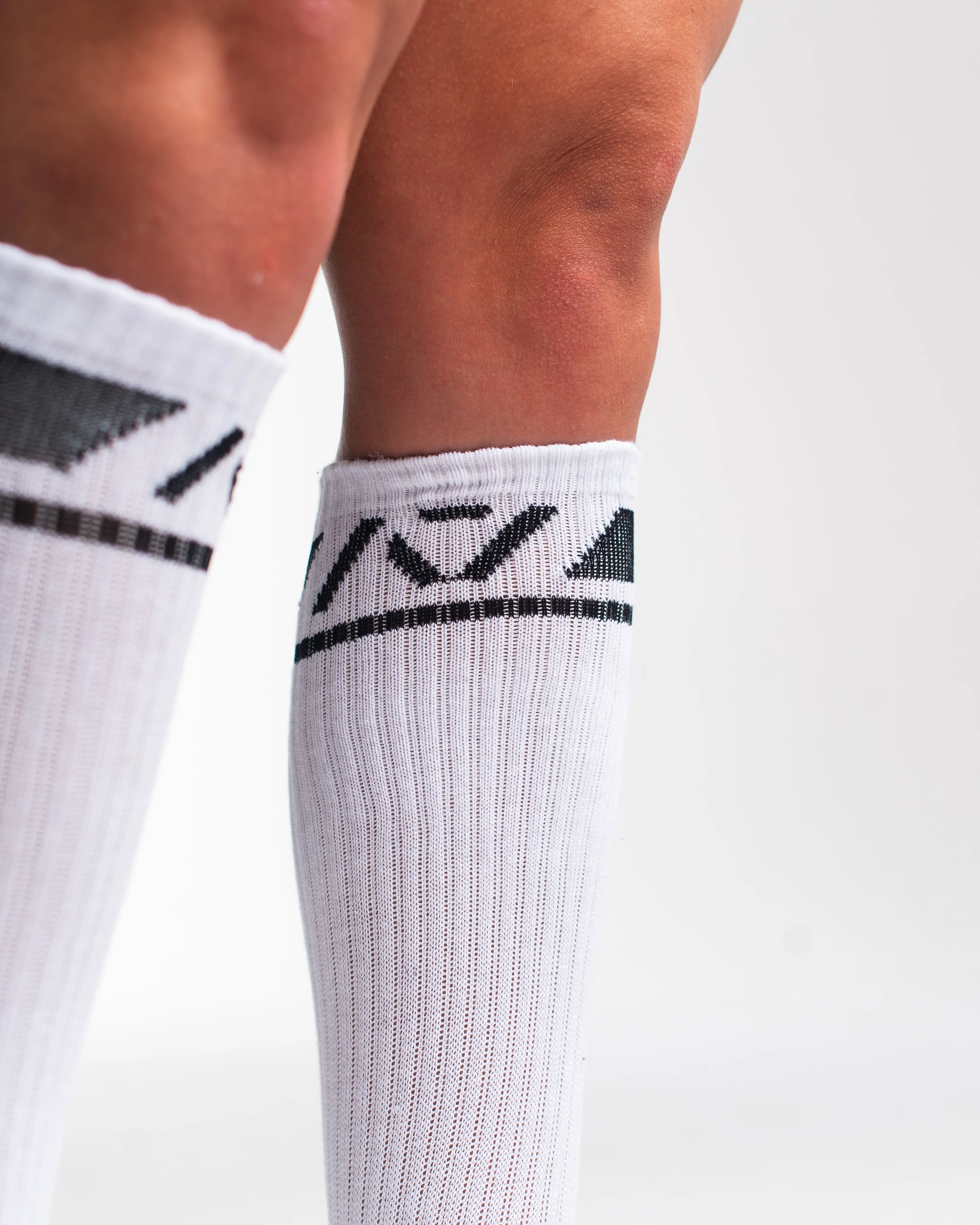 Deadlift Socks - Domino - White