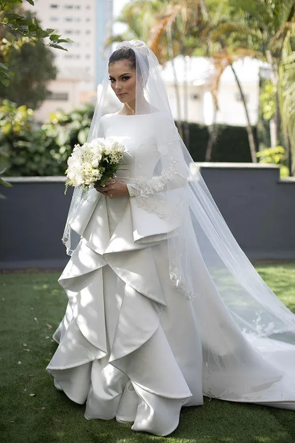 Long Sleeves White Wedding Gown with Flounced Skirt