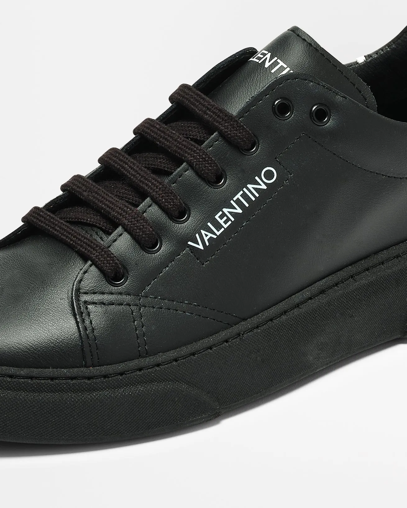 SS22 - Men's Sneakers - Phil - Black