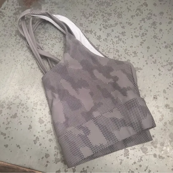 Wodbottom rare light grey camo camouflage sports bra strappy gym cross train top